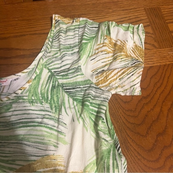 Hula Moon By Jams World Short Sleeve Mini Dress Astoria Leaf Print XS Relaxed - Picture 10 of 14